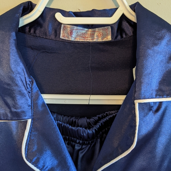 Vtg Navy Blue Satin PJ Set White Piping Pocket - Picture 2 of 10